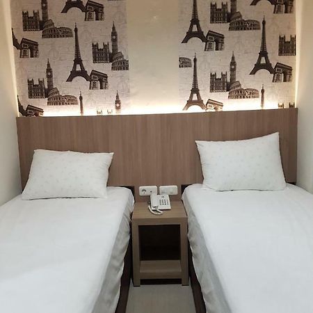 Ethan Hotel Kelapa Gading Giacarta Esterno foto