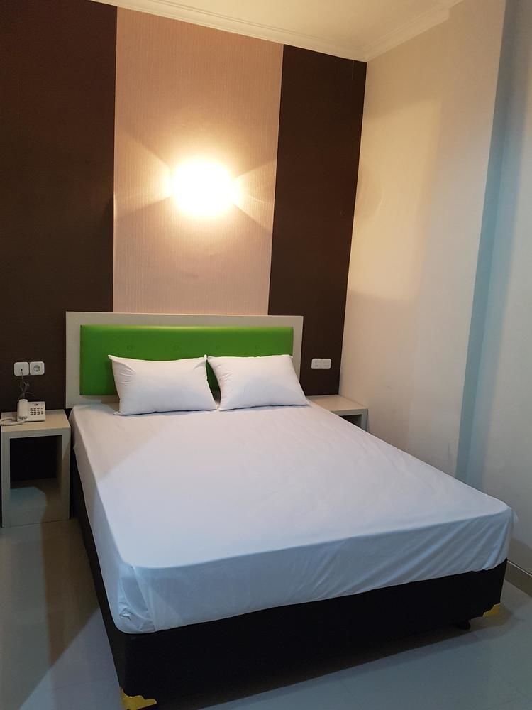 Ethan Hotel Kelapa Gading Giacarta Esterno foto